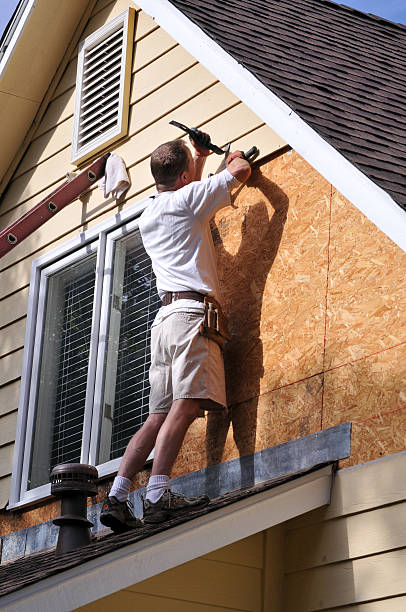 How To Choose The Right Materials for Your Siding Installation in 'Alvord, TX